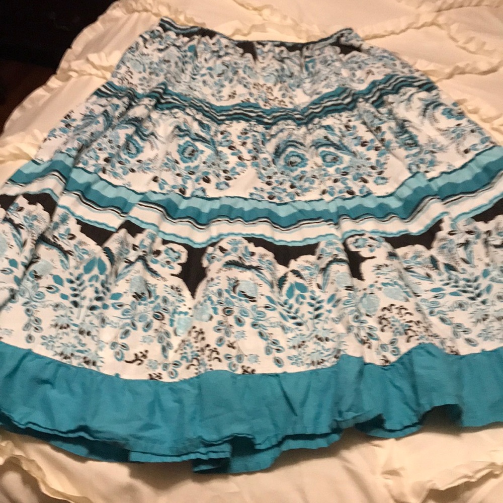 Size L turquoise multi skirt by Choices
